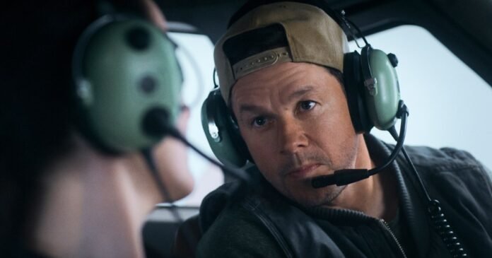 Flight Risk Review: Mediocre Action Thriller Never Takes Off