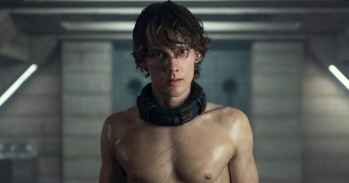 Wednesday-Hunter-Doohan.jpg Why Tyler Is Even More Dangerous in Wednesday Season 2 Explained by Actor