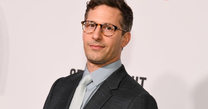 Andy Samberg: Seth Meyers’ Dog Dying Is ‘Inarguably Pretty Funny’