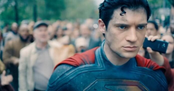 James Gunn Doesn’t Think Superman Could Beat Green Lantern